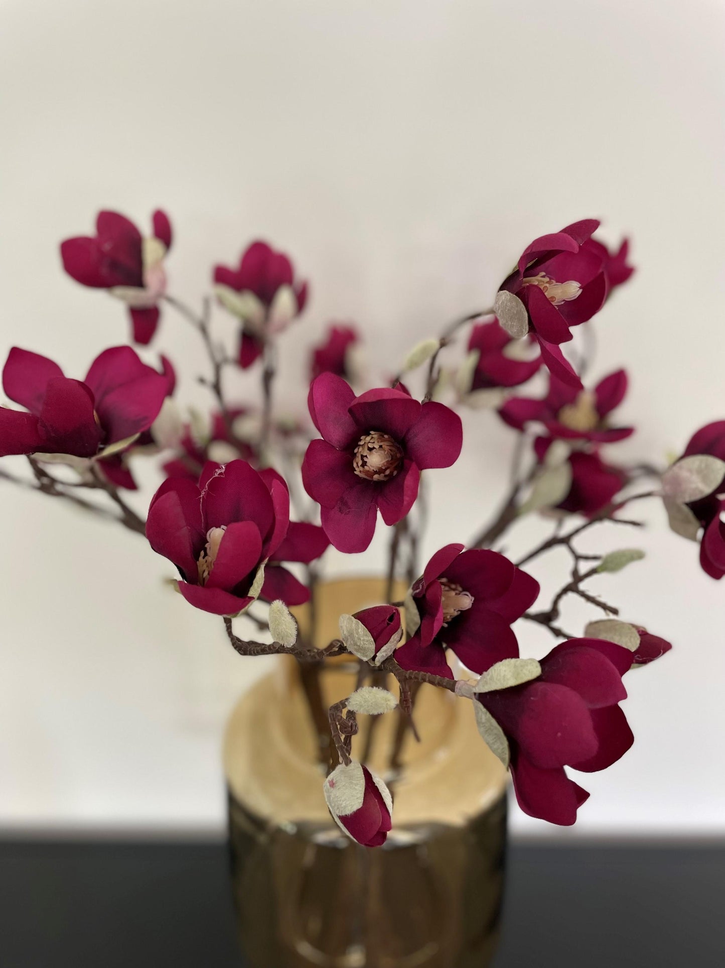 Kunstbloemen - Magnolia bloem Paars x8 -65cm - Forest Plants
